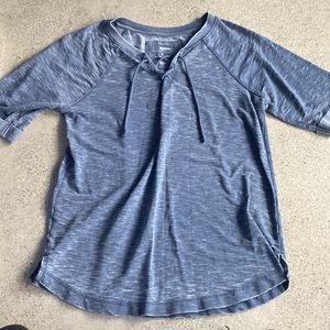 Sonoma Blue Short Sleeve Slit Tee with ties. Size Small.